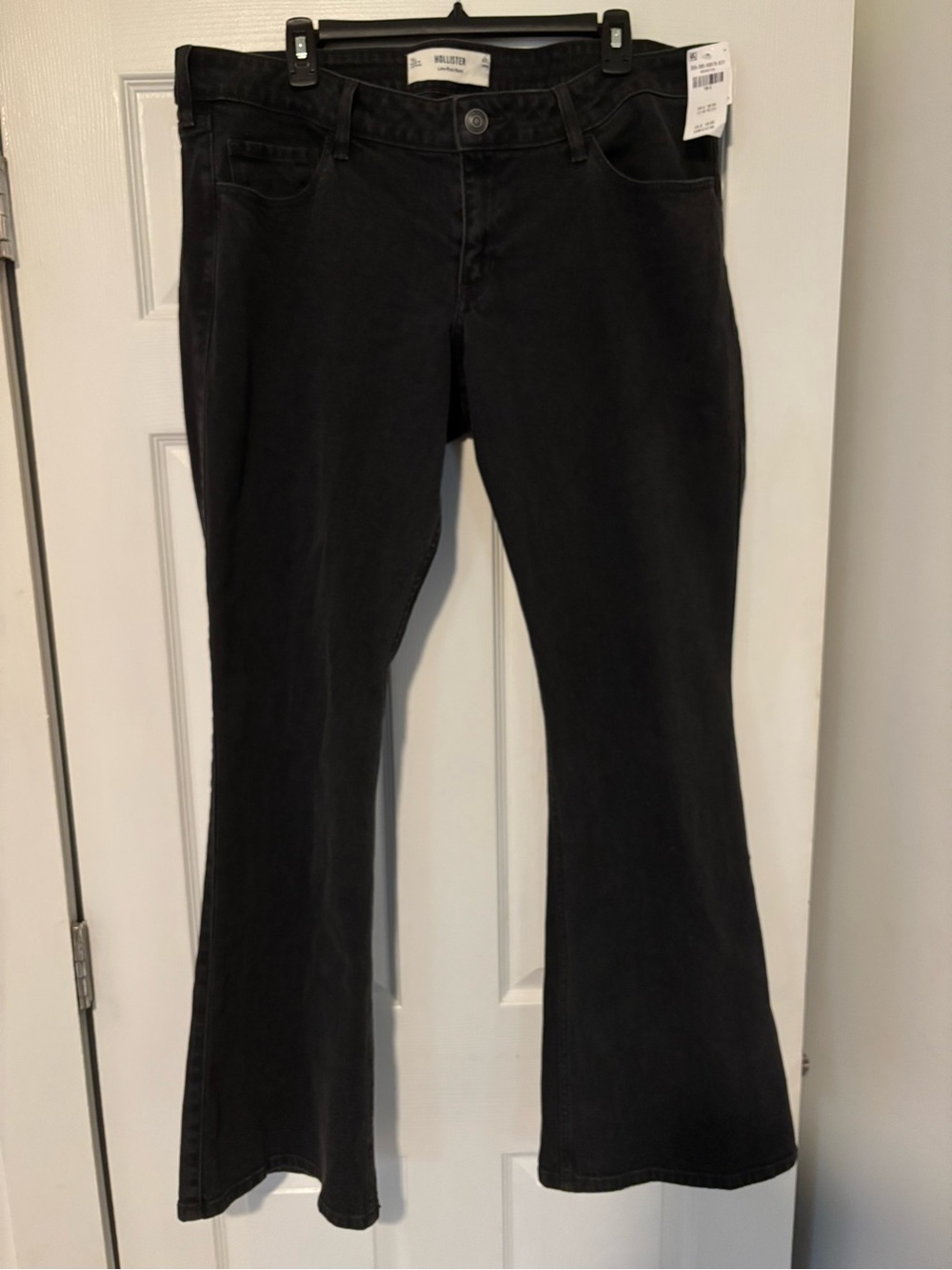 Hollister Low-Rise Black Bootcut Jeans
